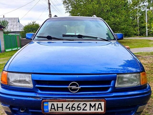 Синій Опель Астра, об'ємом двигуна 1.6 л та пробігом 0 тис. км за 1200 $, фото 1 на Automoto.ua