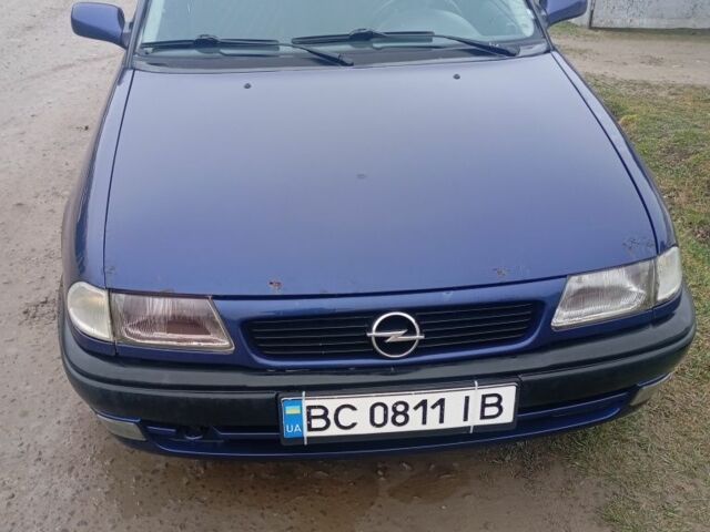 Синий Опель Астра, объемом двигателя 1.6 л и пробегом 278 тыс. км за 1550 $, фото 1 на Automoto.ua