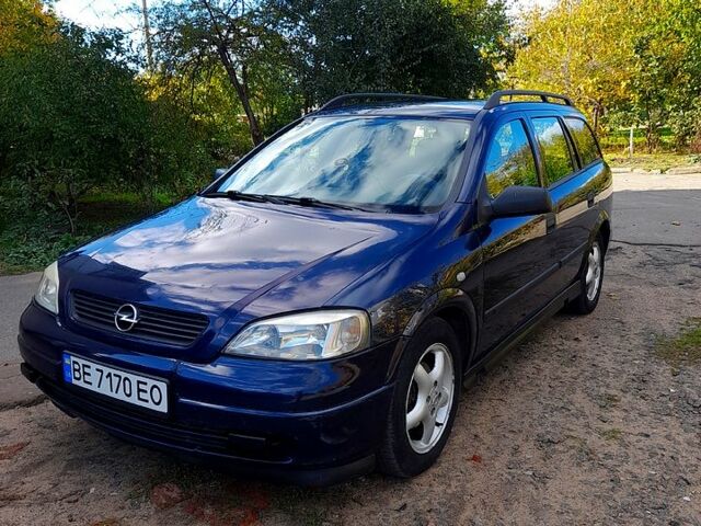 Синий Опель Астра, объемом двигателя 1.6 л и пробегом 300 тыс. км за 2800 $, фото 1 на Automoto.ua