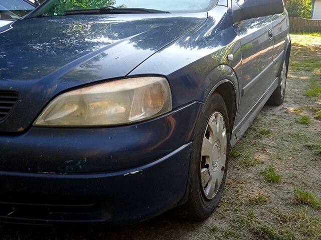 Синий Опель Астра, объемом двигателя 1.7 л и пробегом 200 тыс. км за 2000 $, фото 1 на Automoto.ua