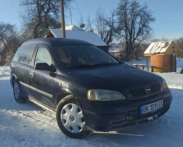 Синий Опель Астра, объемом двигателя 2 л и пробегом 400 тыс. км за 2150 $, фото 1 на Automoto.ua