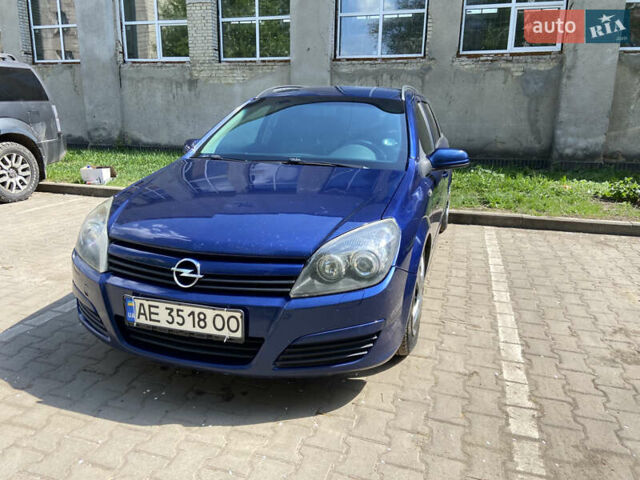 Синий Опель Астра, объемом двигателя 1.7 л и пробегом 373 тыс. км за 3900 $, фото 1 на Automoto.ua