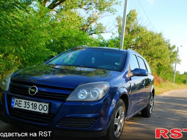 Синий Опель Астра, объемом двигателя 1.7 л и пробегом 375 тыс. км за 4900 $, фото 1 на Automoto.ua