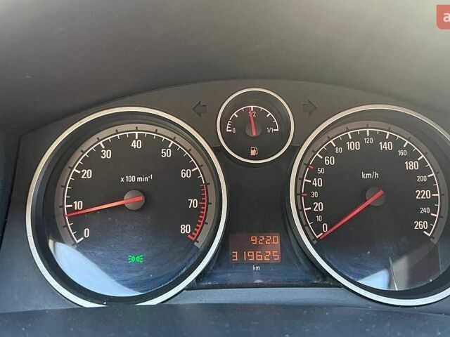 Синій Опель Астра, об'ємом двигуна 1.6 л та пробігом 319 тис. км за 4000 $, фото 1 на Automoto.ua