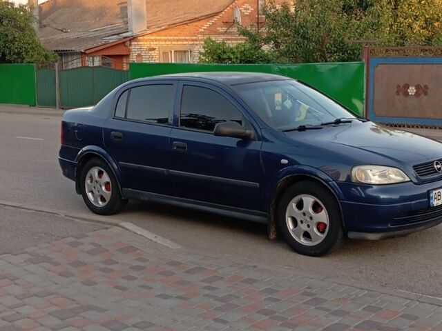 Синий Опель Астра, объемом двигателя 1 л и пробегом 260 тыс. км за 3400 $, фото 1 на Automoto.ua