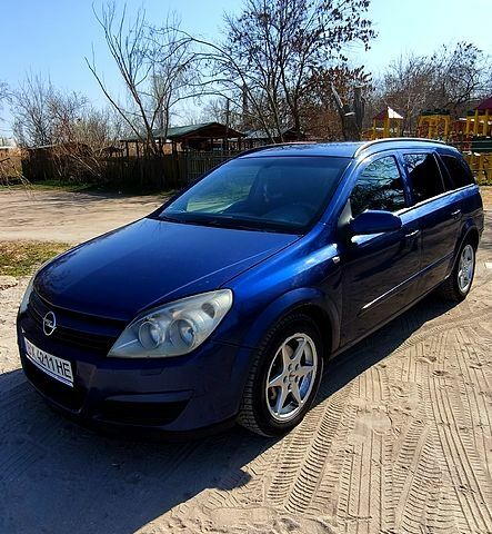 Синій Опель Астра, об'ємом двигуна 1.7 л та пробігом 326 тис. км за 4000 $, фото 1 на Automoto.ua