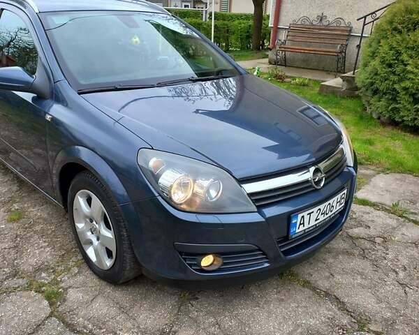 Синий Опель Астра, объемом двигателя 1.6 л и пробегом 235 тыс. км за 6000 $, фото 1 на Automoto.ua