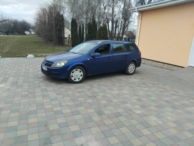 Синий Опель Астра, объемом двигателя 1.7 л и пробегом 400 тыс. км за 1950 $, фото 1 на Automoto.ua