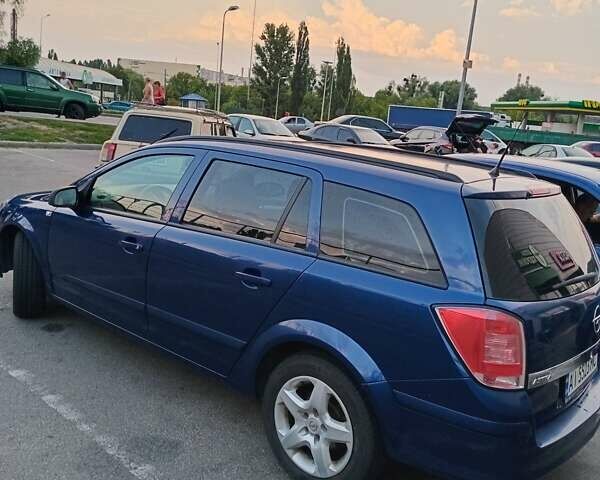Синий Опель Астра, объемом двигателя 1.6 л и пробегом 275 тыс. км за 4700 $, фото 1 на Automoto.ua