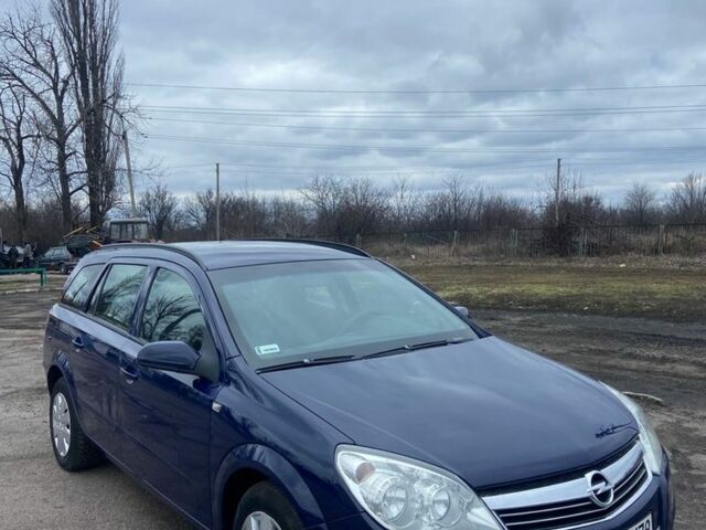 Синий Опель Астра, объемом двигателя 1.7 л и пробегом 250 тыс. км за 2800 $, фото 1 на Automoto.ua