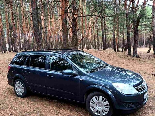 Синий Опель Астра, объемом двигателя 1.6 л и пробегом 330 тыс. км за 5100 $, фото 1 на Automoto.ua