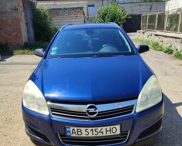 Синий Опель Астра, объемом двигателя 1.9 л и пробегом 190 тыс. км за 6000 $, фото 1 на Automoto.ua
