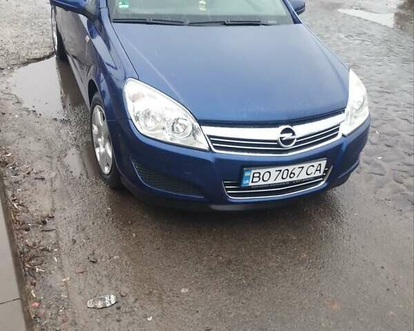 Синий Опель Астра, объемом двигателя 1.7 л и пробегом 280 тыс. км за 4999 $, фото 1 на Automoto.ua