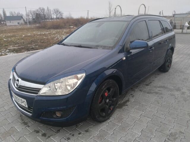 Синий Опель Астра, объемом двигателя 1.6 л и пробегом 255 тыс. км за 5000 $, фото 1 на Automoto.ua