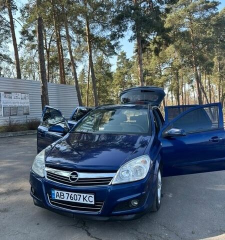 Синий Опель Астра, объемом двигателя 1.69 л и пробегом 330 тыс. км за 5800 $, фото 1 на Automoto.ua