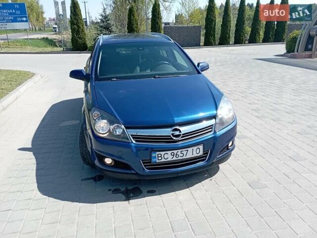 Синий Опель Астра, объемом двигателя 1.7 л и пробегом 324 тыс. км за 5400 $, фото 1 на Automoto.ua