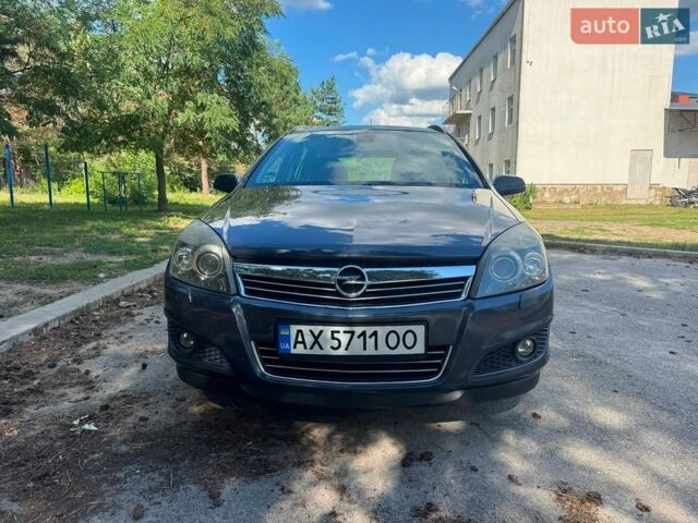 Синий Опель Астра, объемом двигателя 1.8 л и пробегом 249 тыс. км за 6300 $, фото 1 на Automoto.ua