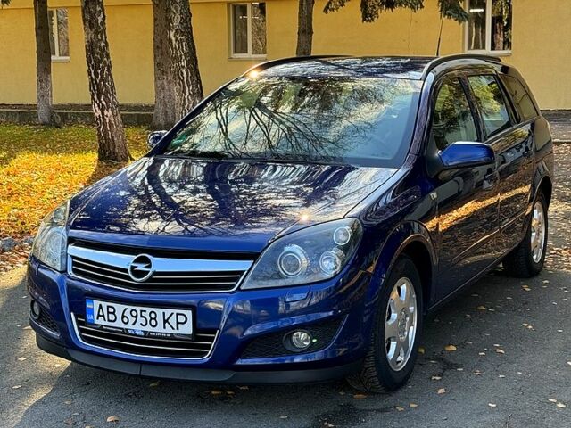 Синий Опель Астра, объемом двигателя 1.6 л и пробегом 227 тыс. км за 5500 $, фото 1 на Automoto.ua