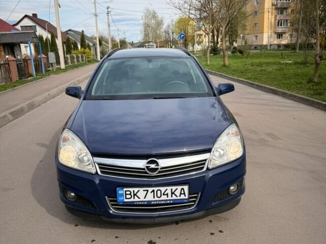 Синий Опель Астра, объемом двигателя 1.62 л и пробегом 232 тыс. км за 4800 $, фото 1 на Automoto.ua