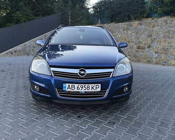 Синий Опель Астра, объемом двигателя 1.6 л и пробегом 237 тыс. км за 4800 $, фото 1 на Automoto.ua