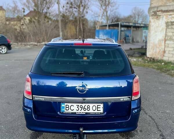 Синій Опель Астра, об'ємом двигуна 1.69 л та пробігом 245 тис. км за 5000 $, фото 1 на Automoto.ua