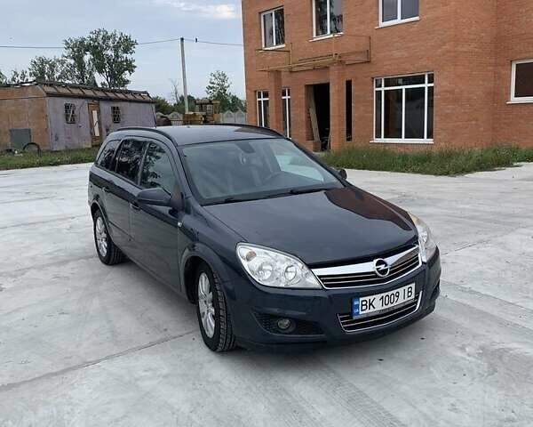 Синій Опель Астра, об'ємом двигуна 1.7 л та пробігом 316 тис. км за 5500 $, фото 1 на Automoto.ua