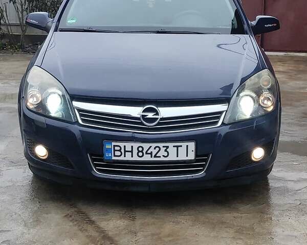 Синий Опель Астра, объемом двигателя 1.6 л и пробегом 202 тыс. км за 5500 $, фото 1 на Automoto.ua