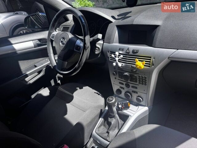 Синій Опель Астра, об'ємом двигуна 1.6 л та пробігом 215 тис. км за 5505 $, фото 1 на Automoto.ua