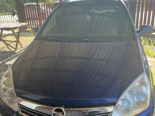 Опель Астра 2009 в Стрые на Automoto.ua Синий Опель Астра, объемом двигателя 1.7 л и пробегом 243 тыс. км за 5000 $, фото 1 на Automoto.ua