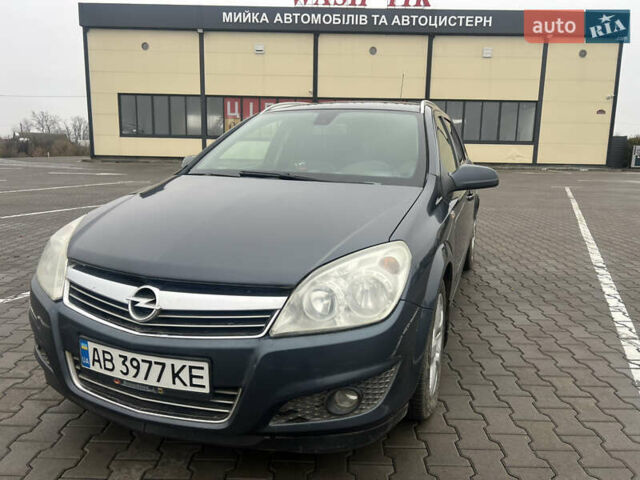 Синий Опель Астра, объемом двигателя 1.69 л и пробегом 290 тыс. км за 5600 $, фото 1 на Automoto.ua