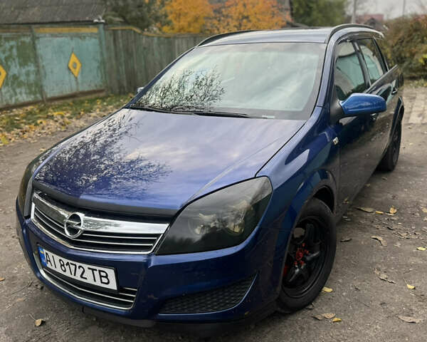 Опель Астра 2009 в Черкассах на Automoto.ua Синий Опель Астра, объемом двигателя 1.69 л и пробегом 250 тыс. км за 5000 $, фото 1 на Automoto.ua