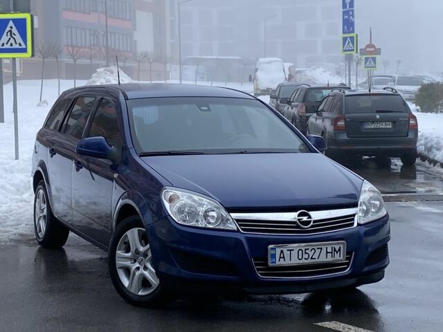 Синий Опель Астра, объемом двигателя 1.7 л и пробегом 260 тыс. км за 4999 $, фото 1 на Automoto.ua