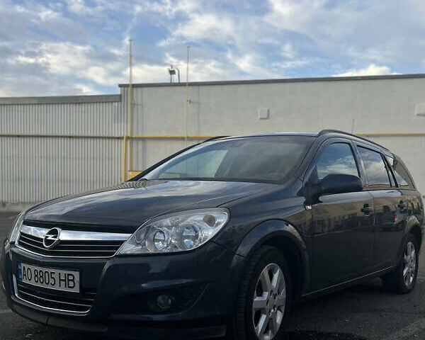 Синий Опель Астра, объемом двигателя 1.69 л и пробегом 240 тыс. км за 5500 $, фото 1 на Automoto.ua