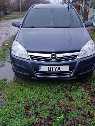 Синий Опель Астра, объемом двигателя 1.7 л и пробегом 273 тыс. км за 4800 $, фото 1 на Automoto.ua
