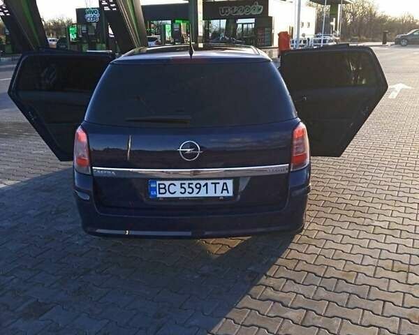 Синий Опель Астра, объемом двигателя 1.7 л и пробегом 340 тыс. км за 5300 $, фото 1 на Automoto.ua