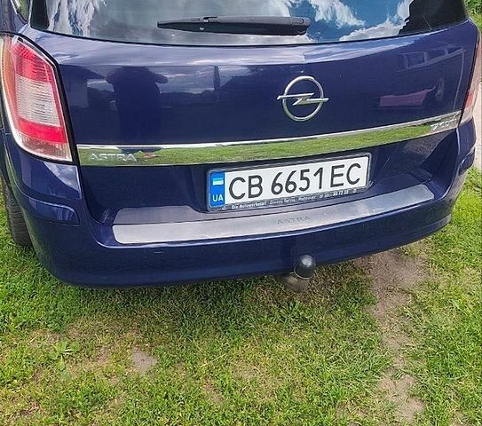 Синий Опель Астра, объемом двигателя 1.69 л и пробегом 244 тыс. км за 5800 $, фото 1 на Automoto.ua