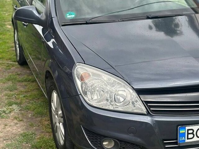 Синій Опель Астра, об'ємом двигуна 1.69 л та пробігом 280 тис. км за 5800 $, фото 1 на Automoto.ua