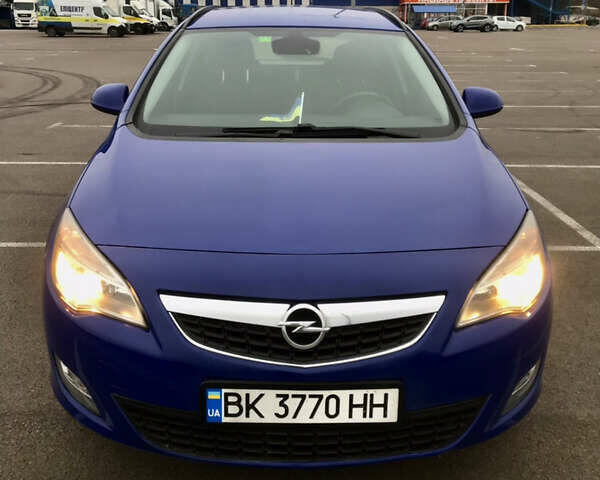 Синій Опель Астра, об'ємом двигуна 1.7 л та пробігом 302 тис. км за 6300 $, фото 1 на Automoto.ua