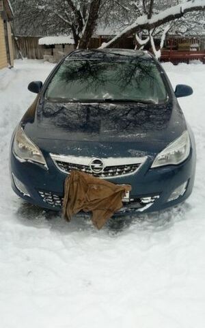 Синий Опель Астра, объемом двигателя 1.3 л и пробегом 300 тыс. км за 4000 $, фото 1 на Automoto.ua