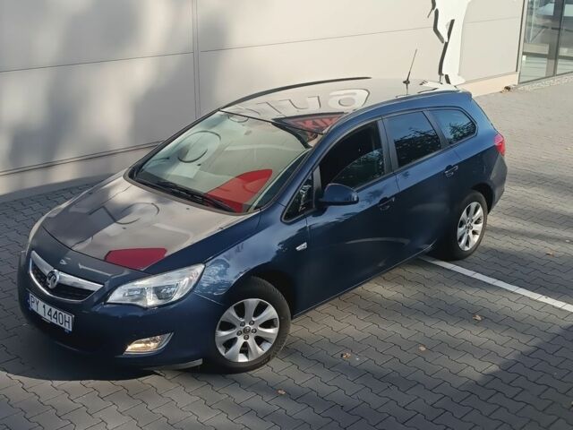 Синий Опель Астра, объемом двигателя 1.4 л и пробегом 180 тыс. км за 1381 $, фото 1 на Automoto.ua