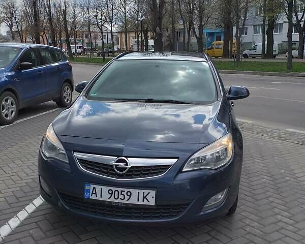 Синий Опель Астра, объемом двигателя 1.3 л и пробегом 250 тыс. км за 6600 $, фото 1 на Automoto.ua