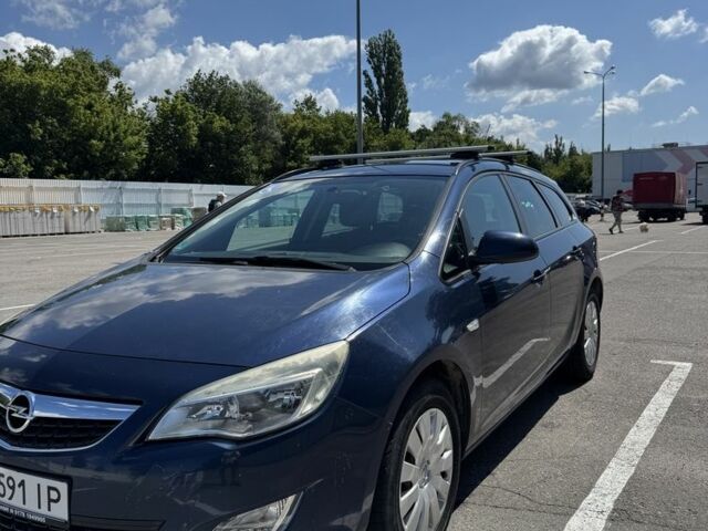 Синій Опель Астра, об'ємом двигуна 1.7 л та пробігом 252 тис. км за 6101 $, фото 1 на Automoto.ua