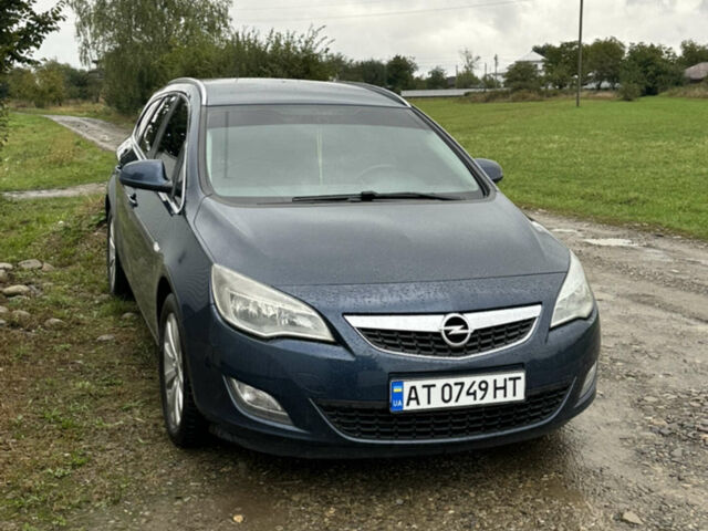 Синий Опель Астра, объемом двигателя 1.69 л и пробегом 280 тыс. км за 7500 $, фото 1 на Automoto.ua