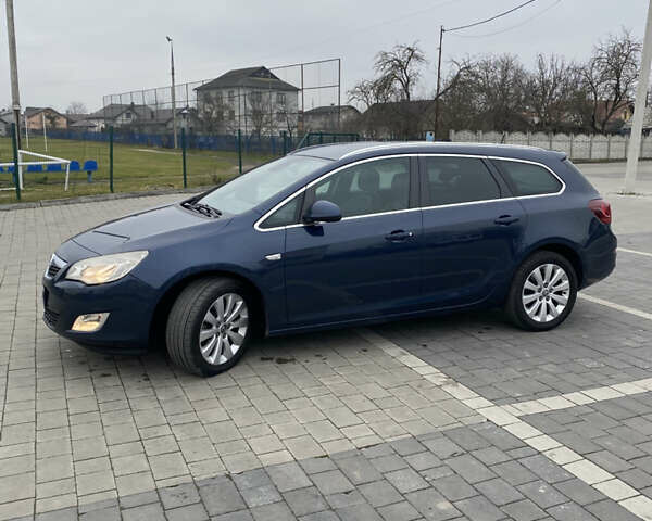 Синий Опель Астра, объемом двигателя 2 л и пробегом 258 тыс. км за 7500 $, фото 1 на Automoto.ua