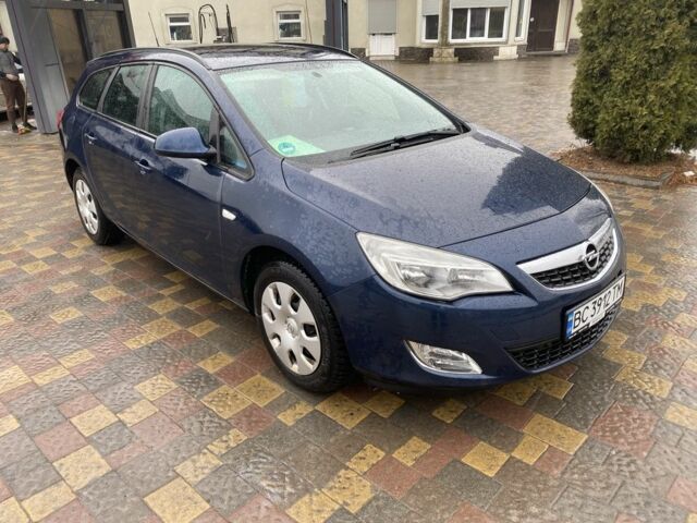 Синий Опель Астра, объемом двигателя 1.7 л и пробегом 274 тыс. км за 7300 $, фото 1 на Automoto.ua