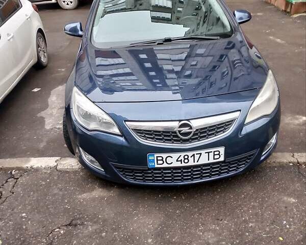 Синий Опель Астра, объемом двигателя 1.4 л и пробегом 300 тыс. км за 5900 $, фото 1 на Automoto.ua