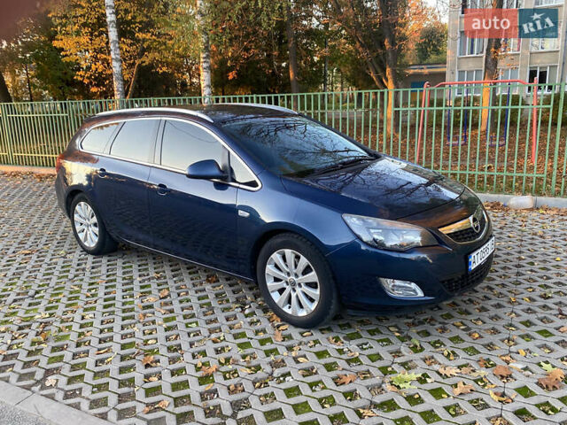 Синий Опель Астра, объемом двигателя 1.69 л и пробегом 256 тыс. км за 6700 $, фото 1 на Automoto.ua