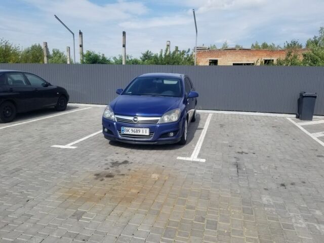 Синий Опель Астра, объемом двигателя 1.7 л и пробегом 280 тыс. км за 4450 $, фото 1 на Automoto.ua