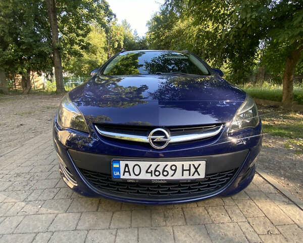 Синий Опель Астра, объемом двигателя 1.69 л и пробегом 270 тыс. км за 8700 $, фото 1 на Automoto.ua