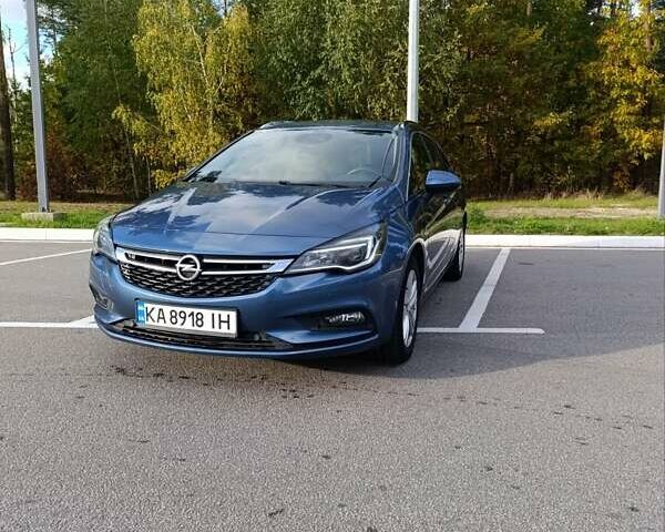 Опель Астра 2017 в Василькове на Automoto.ua Синий Опель Астра, объемом двигателя 1.6 л и пробегом 206 тыс. км за 9500 $, фото 1 на Automoto.ua